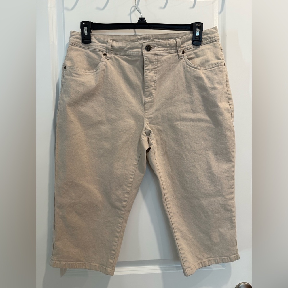 SMITH Light Beige Capris
